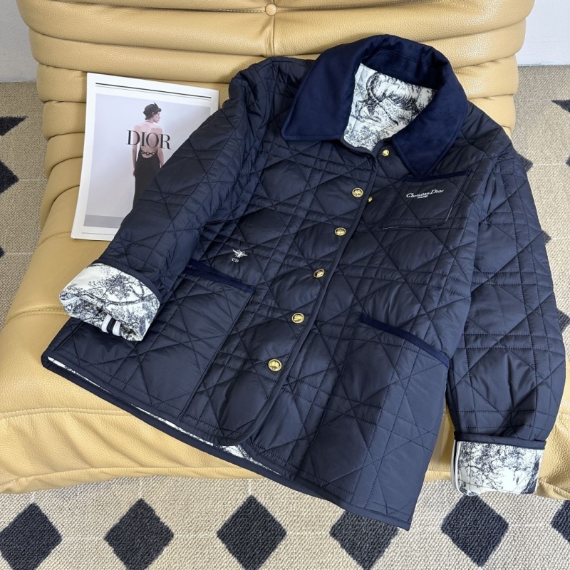 chr1st1an D10r outwear